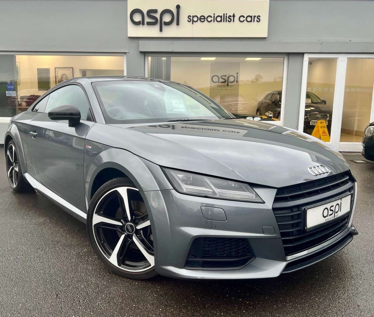 A 2018 AUDI TT 2.0 TFSI Black Edition Coupe 3dr Petrol S Tronic Euro 6 (s/s) (230 ps) PDC, A 2018 AUDI TT 2.0 TFSI Black Edition Coupe 3dr Petrol S Tronic Euro 6 (s/s) (230 ps) PDC,