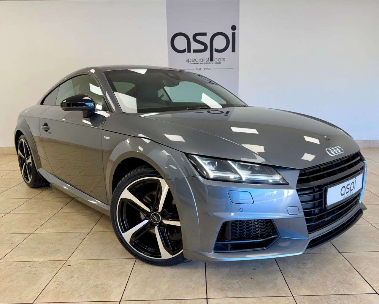 A 2018 AUDI TT 2.0 TFSI Black Edition Coupe 3dr Petrol S Tronic Euro 6 (s/s) (230 ps) PDC, A 2018 AUDI TT 2.0 TFSI Black Edition Coupe 3dr Petrol S Tronic Euro 6 (s/s) (230 ps) PDC,