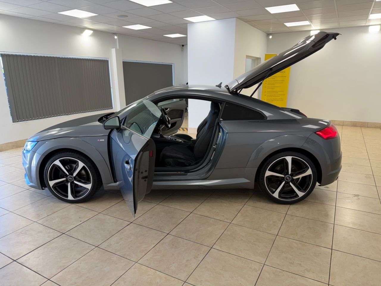 2018 AUDI TT 2018 AUDI TT
