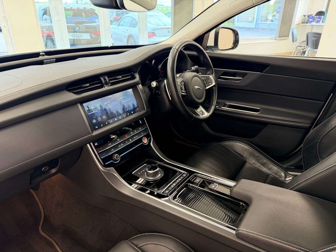 2019 JAGUAR XF 2019 JAGUAR XF