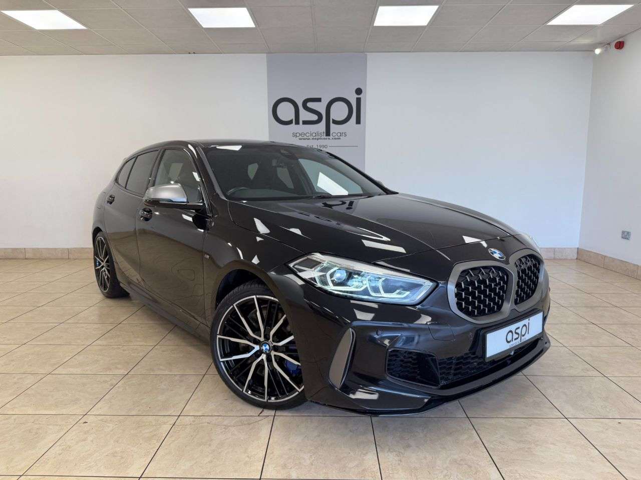 A 2020 BMW 1 SERIES 2.0 M135i Hatchback 5dr Petrol Auto xDrive Euro 6 (s/s) (306 ps) ELEC F/MIR A 2020 BMW 1 SERIES 2.0 M135i Hatchback 5dr Petrol Auto xDrive Euro 6 (s/s) (306 ps) ELEC F/MIR
