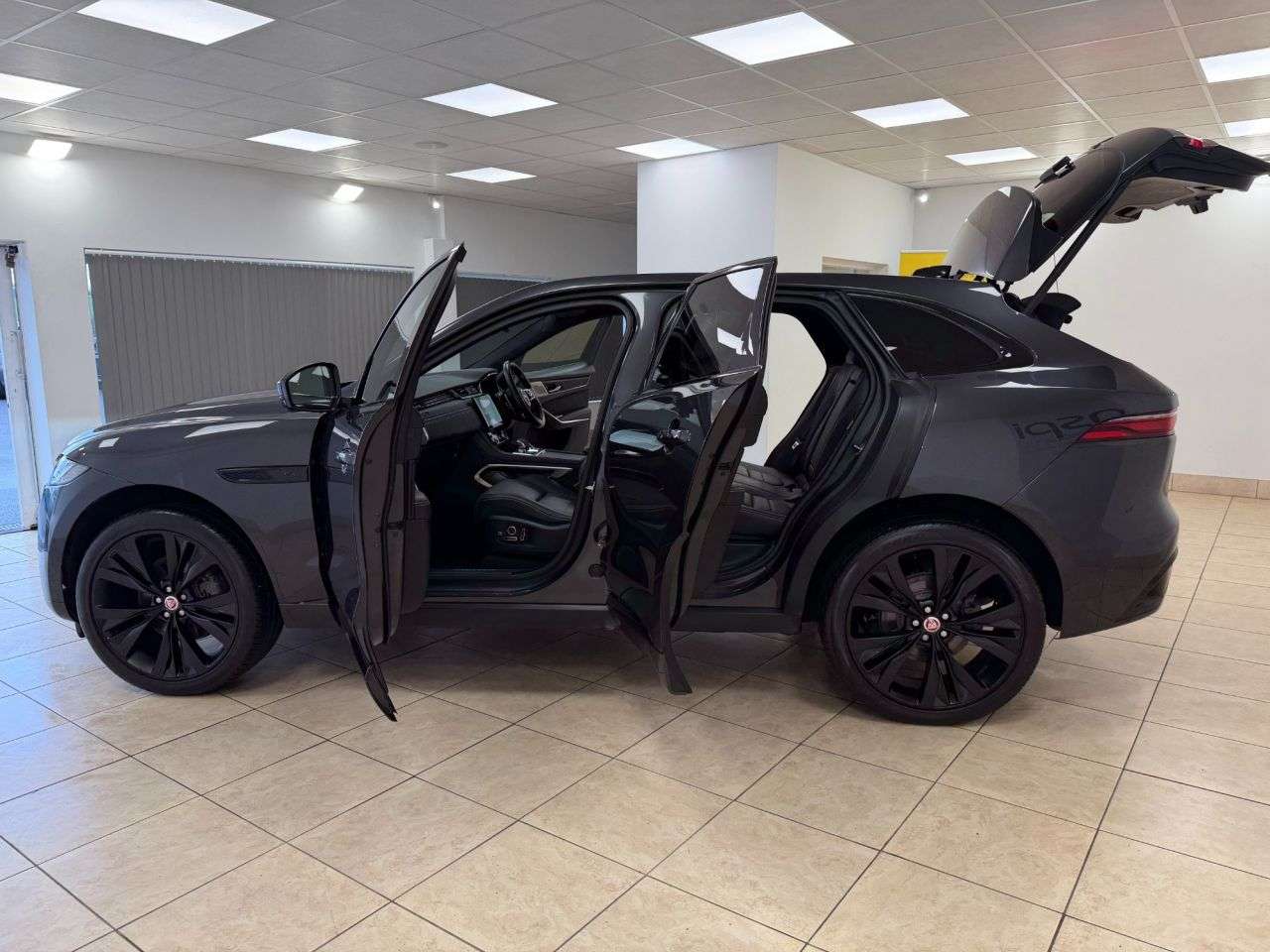 2021 JAGUAR F-PACE 2021 JAGUAR F-PACE