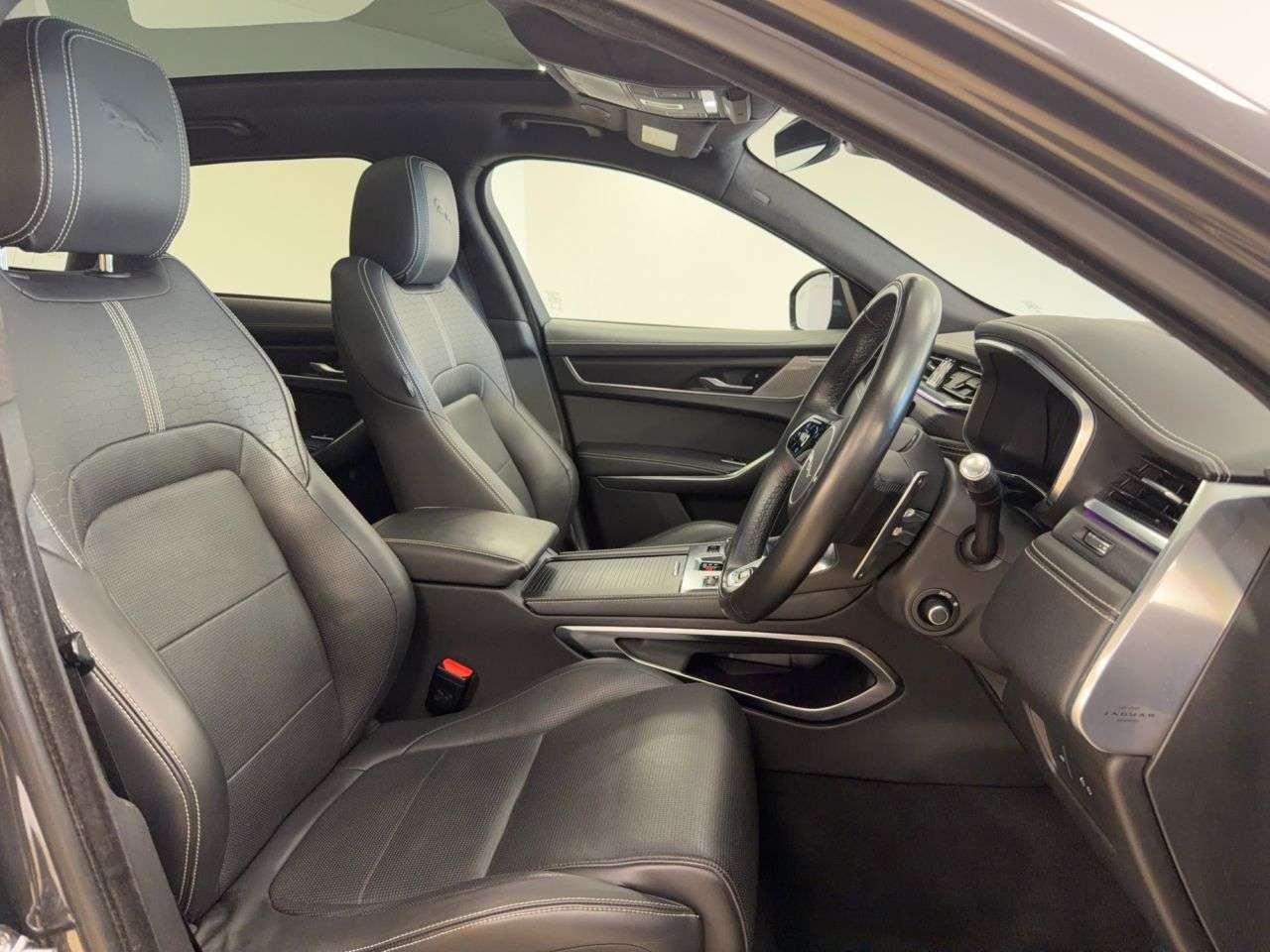 2021 JAGUAR F-PACE 2021 JAGUAR F-PACE