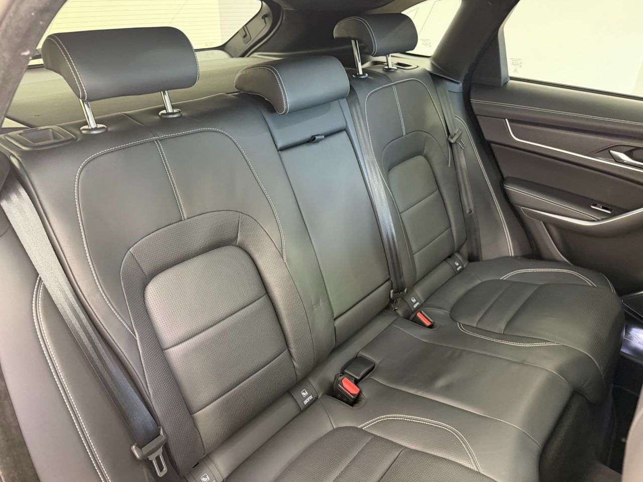 2021 JAGUAR F-PACE 2021 JAGUAR F-PACE