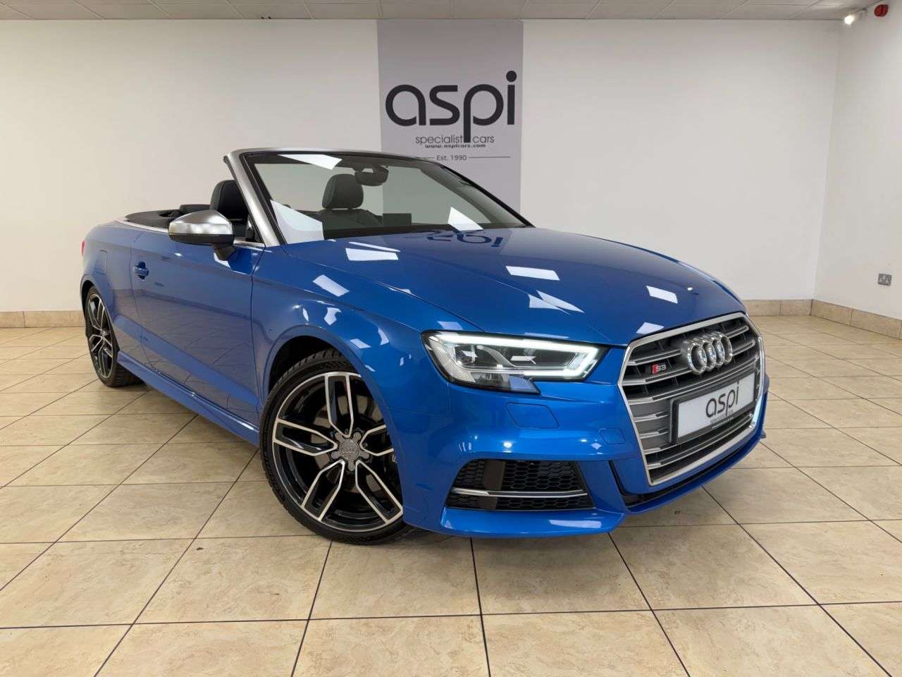 A 2017 AUDI S3 2.0 TFSI Cabriolet 2dr Petrol S Tronic quattro Euro 6 (s/s) (310 ps) PDC, H A 2017 AUDI S3 2.0 TFSI Cabriolet 2dr Petrol S Tronic quattro Euro 6 (s/s) (310 ps) PDC, H