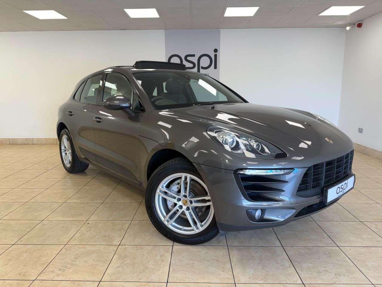 A 2014 PORSCHE MACAN 3.0 TD V6 S SUV 5dr Diesel PDK 4WD Euro 6 (s/s) (258 ps) FULL DETAILS - WWW A 2014 PORSCHE MACAN 3.0 TD V6 S SUV 5dr Diesel PDK 4WD Euro 6 (s/s) (258 ps) FULL DETAILS - WWW