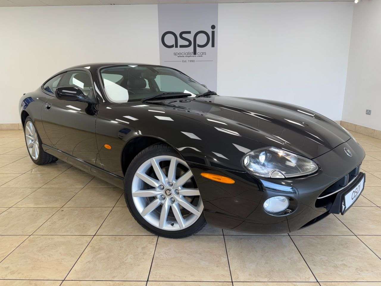 A 2005 JAGUAR XK8 4.2 Coupe 2dr Petrol Automatic (284 g/km, 300 bhp) FULL DETAILS - WWW.ASPIC A 2005 JAGUAR XK8 4.2 Coupe 2dr Petrol Automatic (284 g/km, 300 bhp) FULL DETAILS - WWW.ASPIC