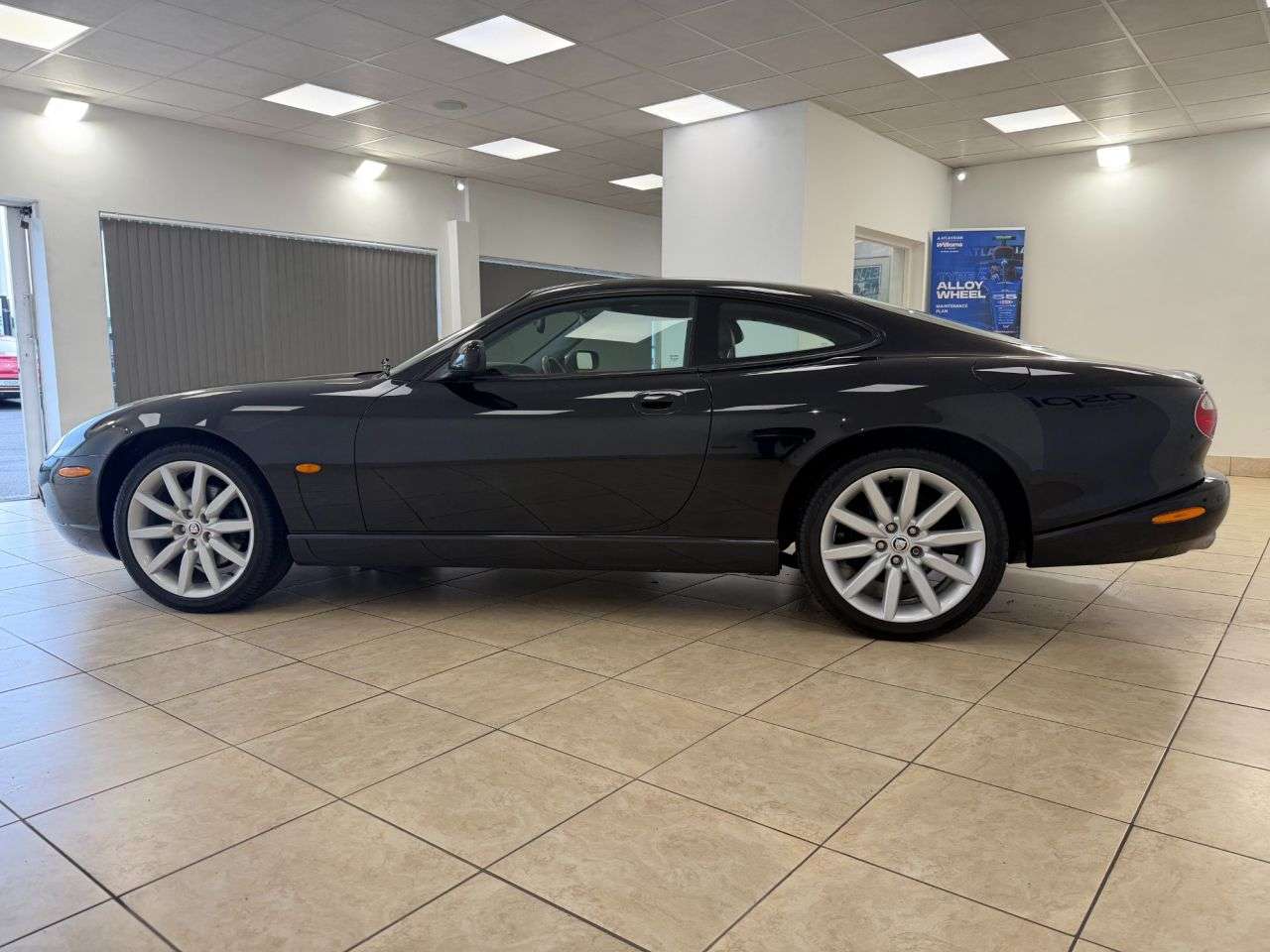 2005 JAGUAR XK8 2005 JAGUAR XK8