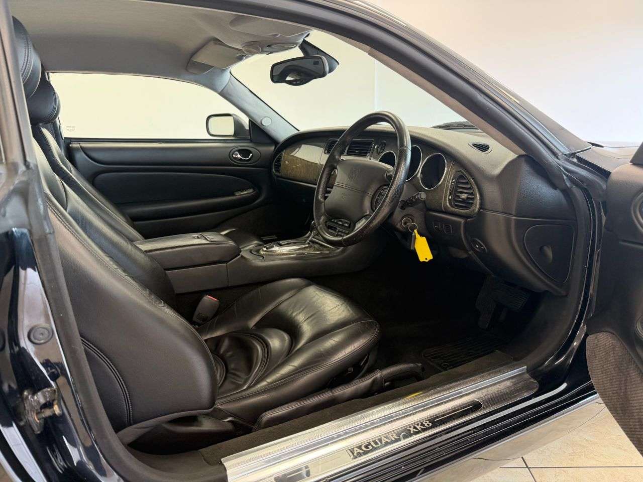 2005 JAGUAR XK8 2005 JAGUAR XK8