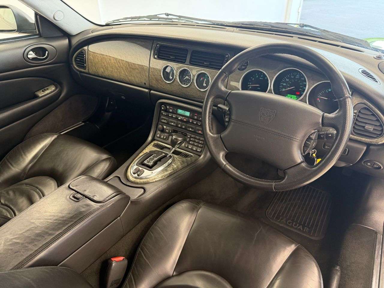 2005 JAGUAR XK8 2005 JAGUAR XK8