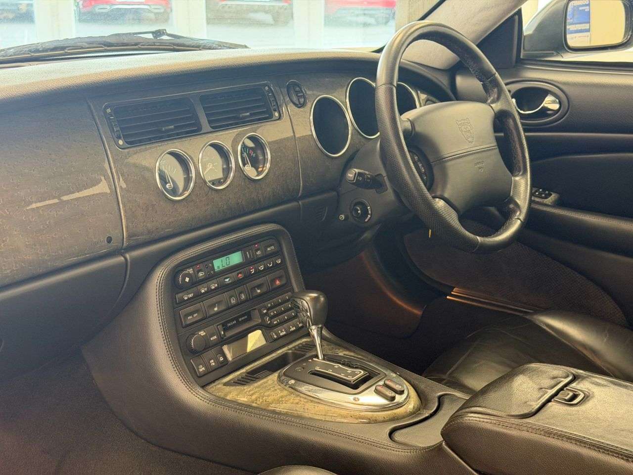 2005 JAGUAR XK8 2005 JAGUAR XK8