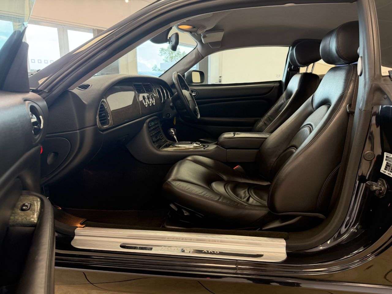 2005 JAGUAR XK8 2005 JAGUAR XK8