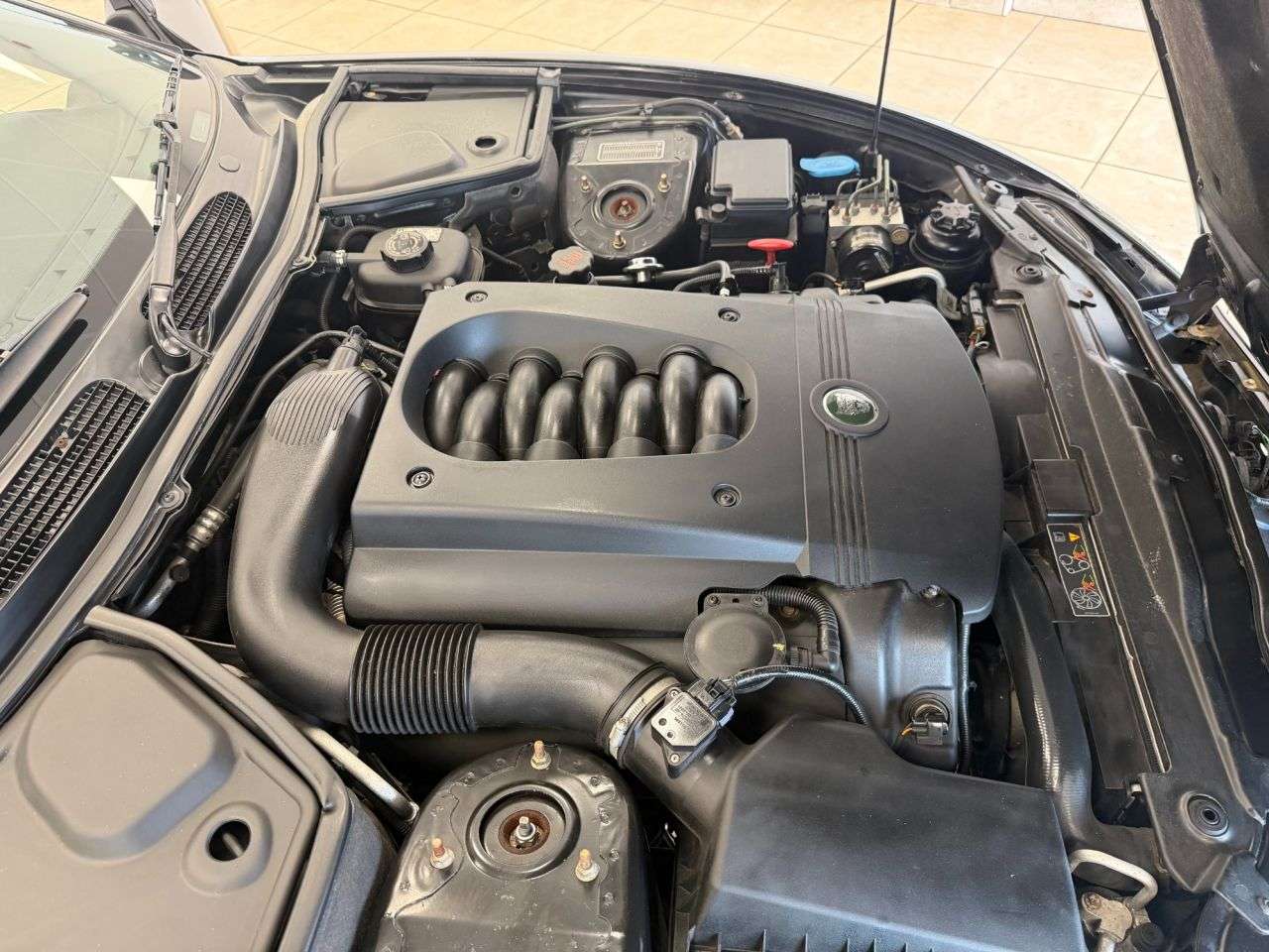 2005 JAGUAR XK8 2005 JAGUAR XK8