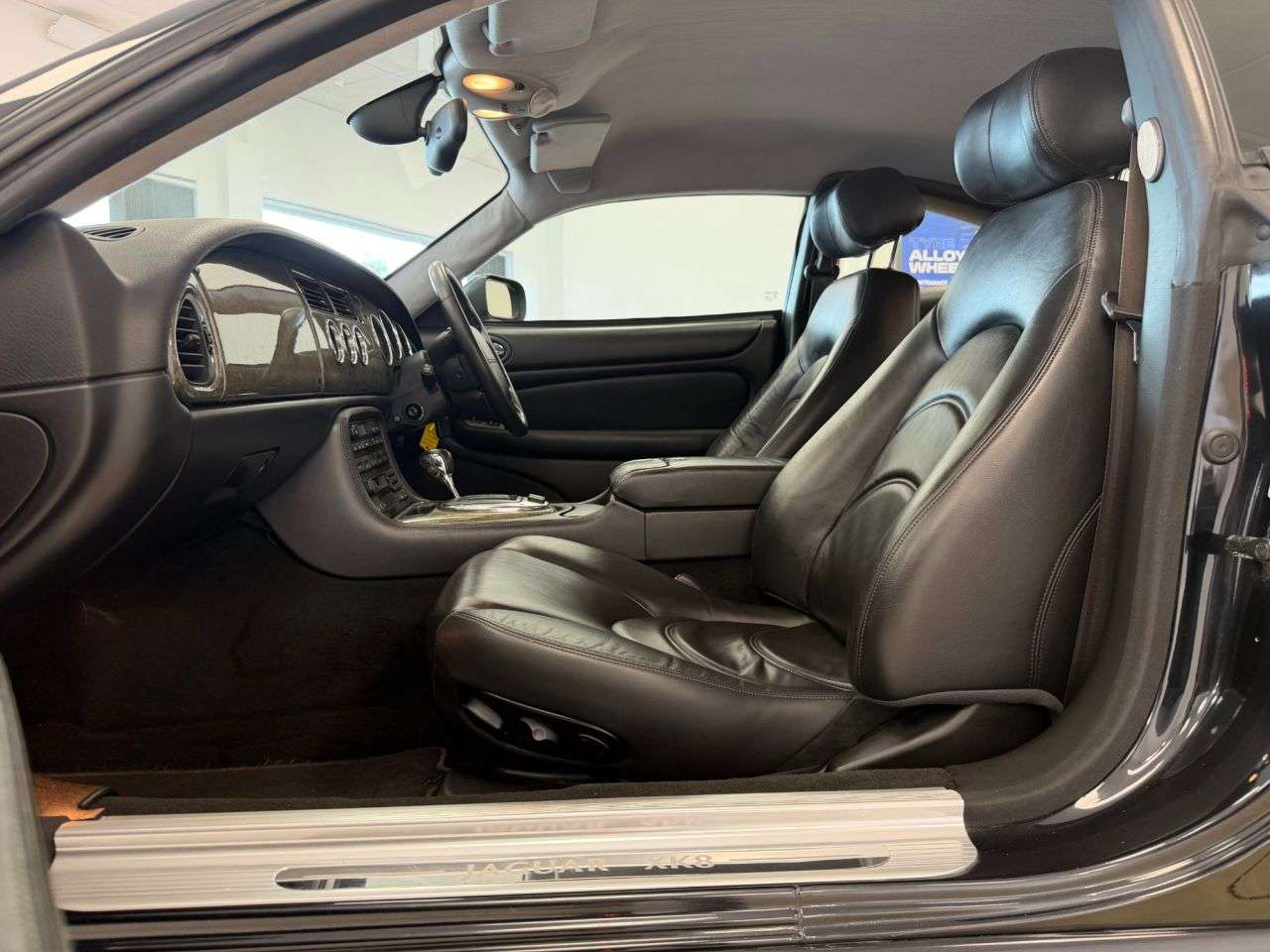 2005 JAGUAR XK8 2005 JAGUAR XK8