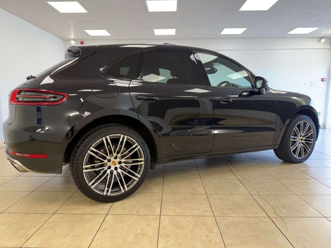 2014 PORSCHE MACAN 2014 PORSCHE MACAN