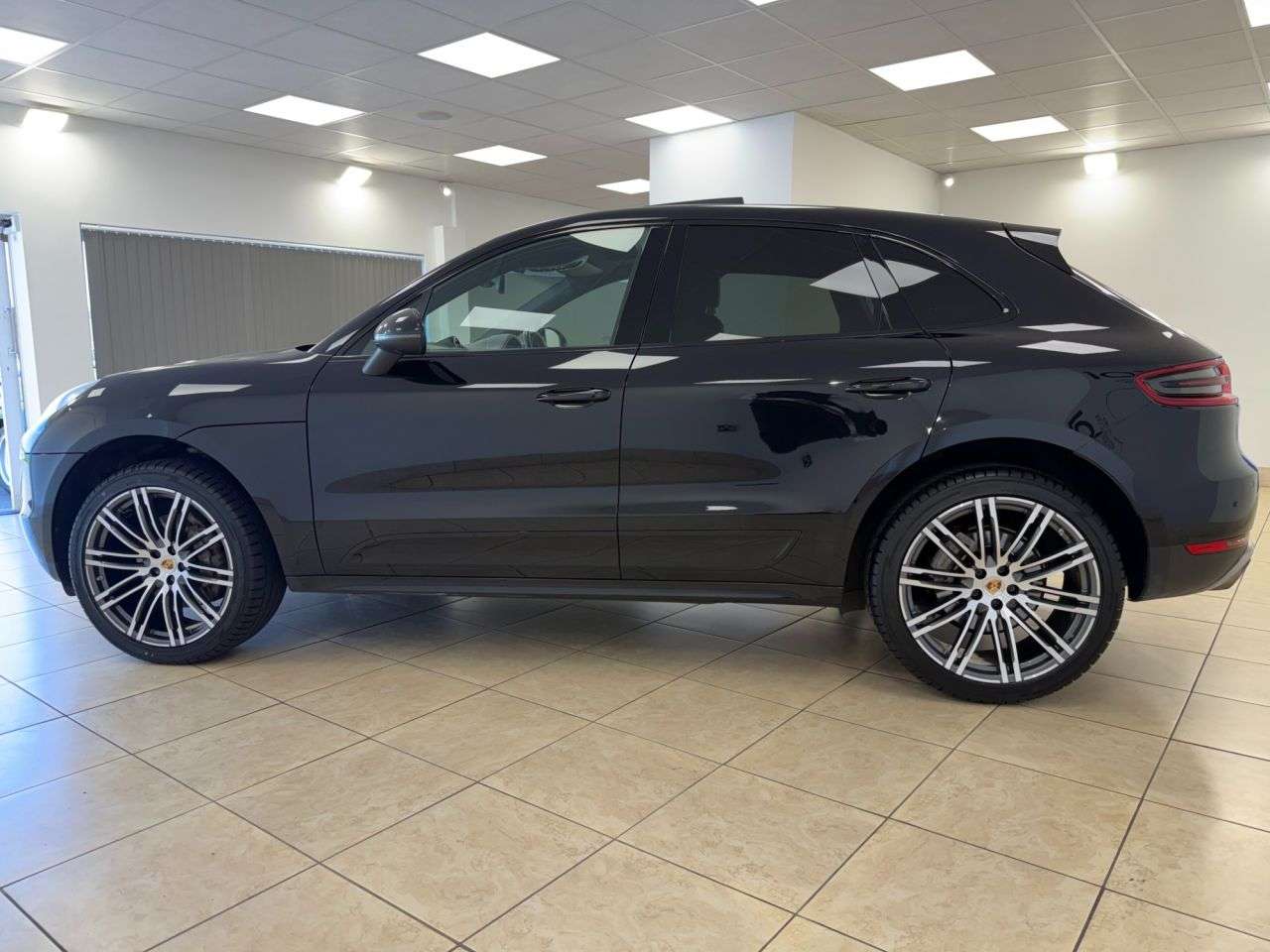 2014 PORSCHE MACAN 2014 PORSCHE MACAN