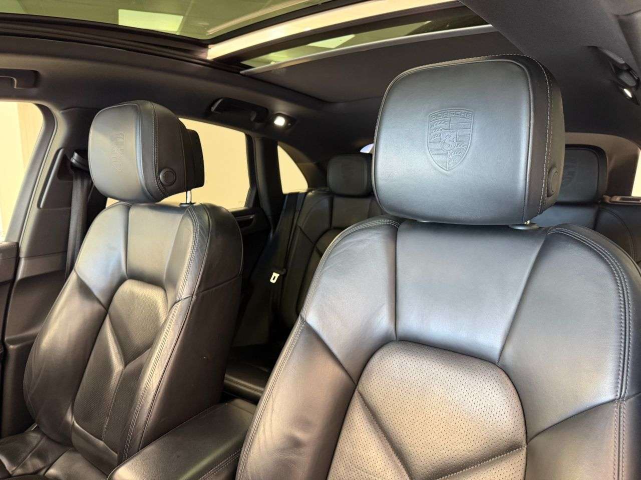 2014 PORSCHE MACAN 2014 PORSCHE MACAN