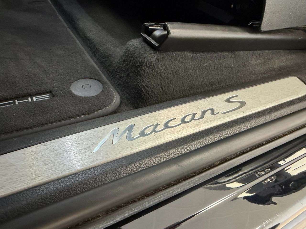2014 PORSCHE MACAN 2014 PORSCHE MACAN