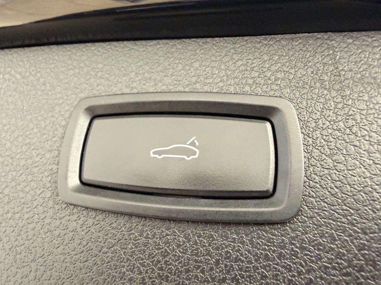 2014 PORSCHE MACAN 2014 PORSCHE MACAN