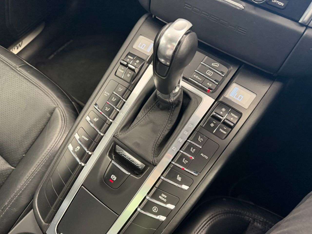 2014 PORSCHE MACAN 2014 PORSCHE MACAN
