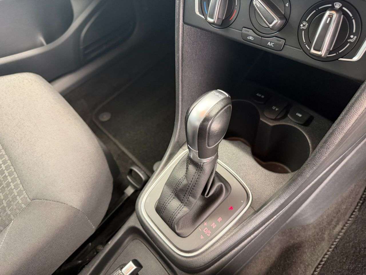 2016 VOLKSWAGEN POLO 2016 VOLKSWAGEN POLO