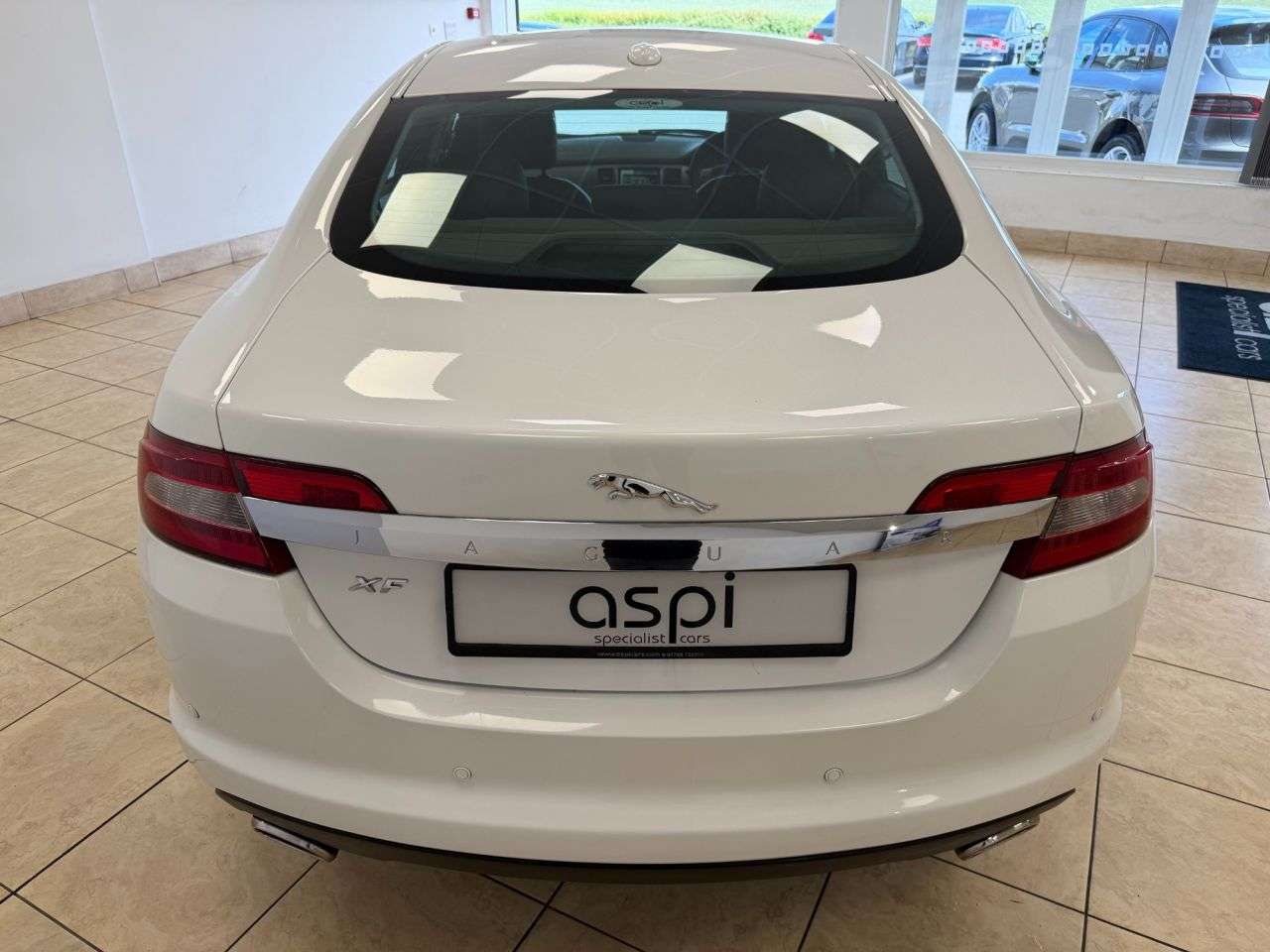 2010 JAGUAR XF 2010 JAGUAR XF