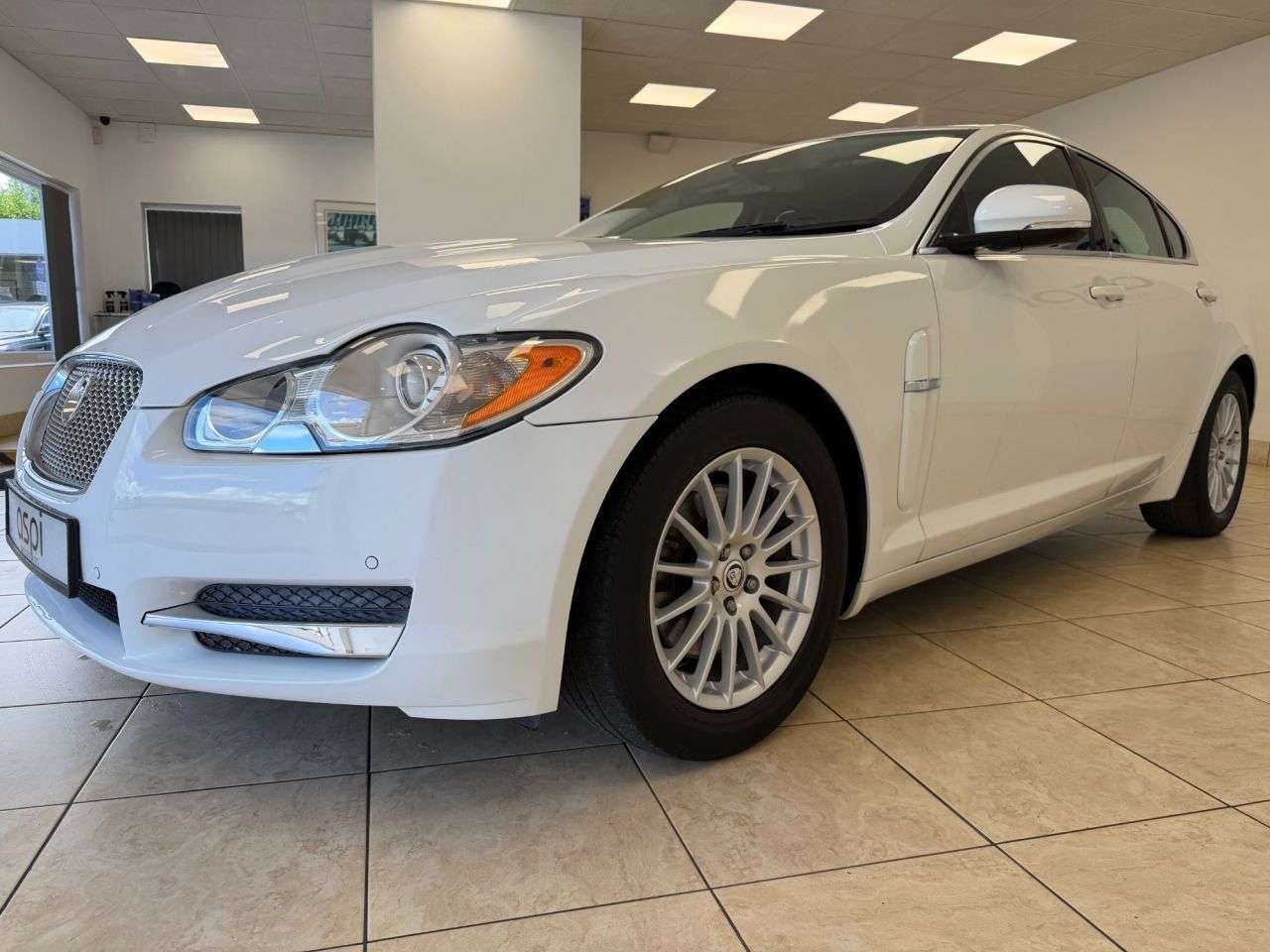 2010 JAGUAR XF 2010 JAGUAR XF