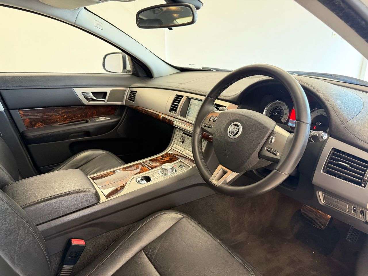 2010 JAGUAR XF 2010 JAGUAR XF