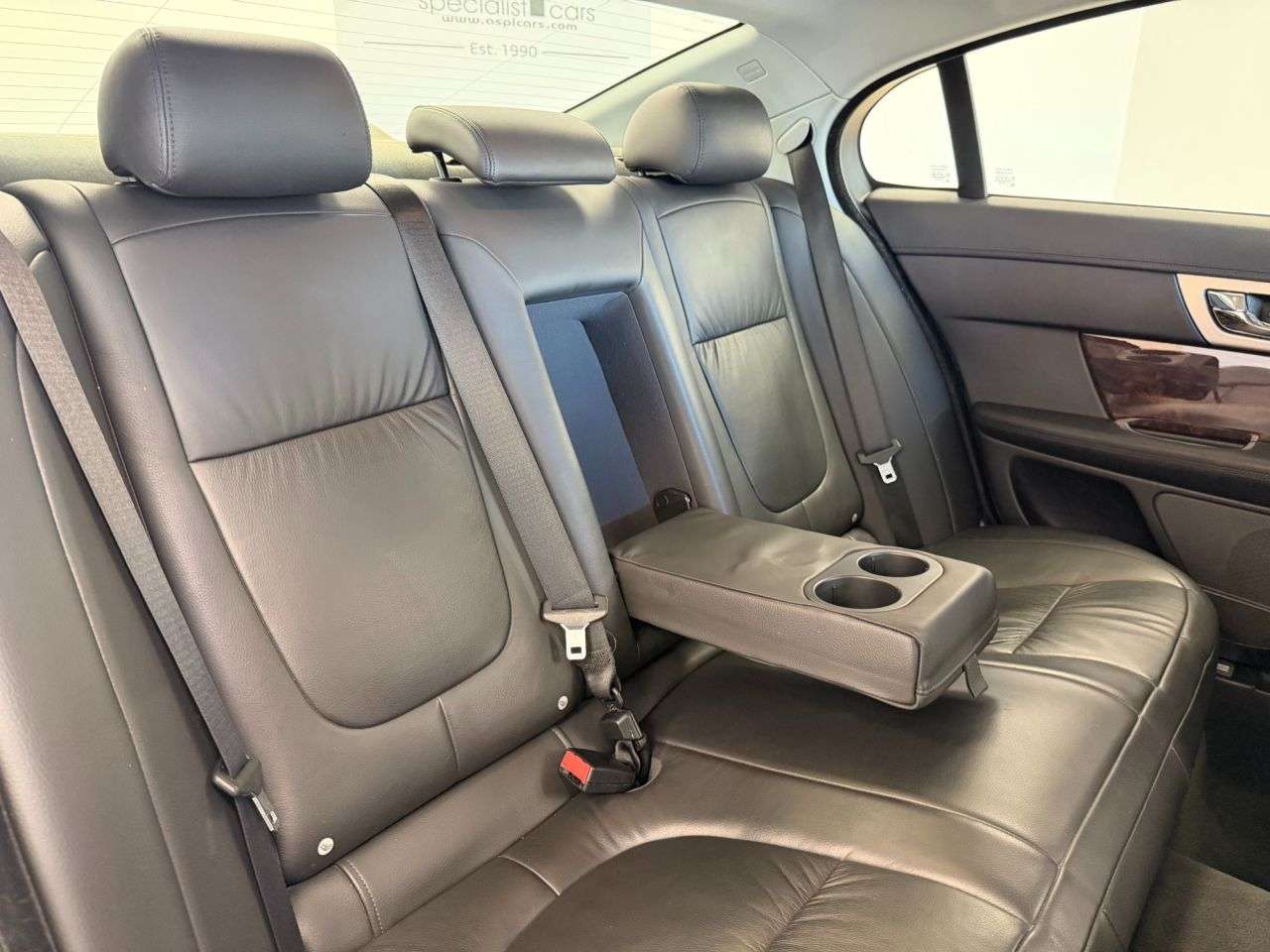 2010 JAGUAR XF 2010 JAGUAR XF
