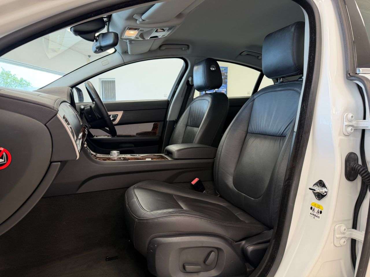 2010 JAGUAR XF 2010 JAGUAR XF