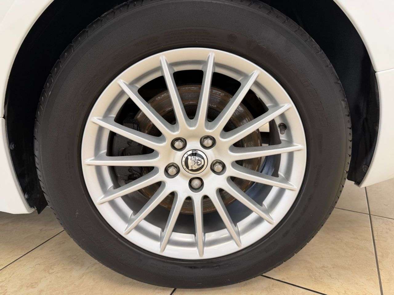 2010 JAGUAR XF 2010 JAGUAR XF