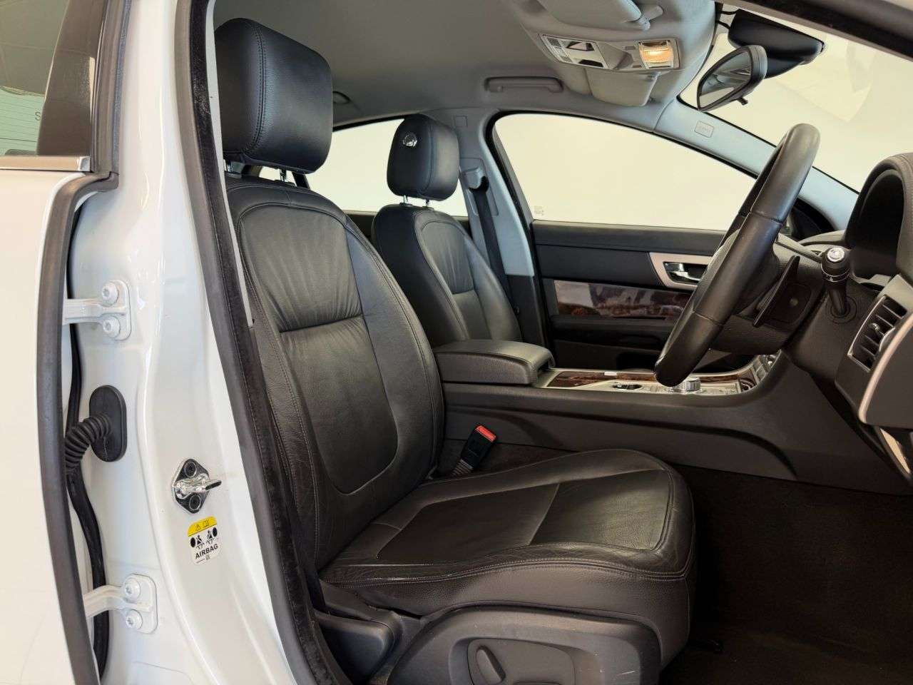 2010 JAGUAR XF 2010 JAGUAR XF
