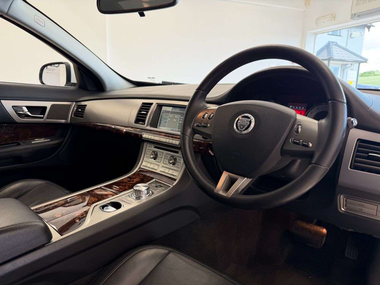 2010 JAGUAR XF 2010 JAGUAR XF