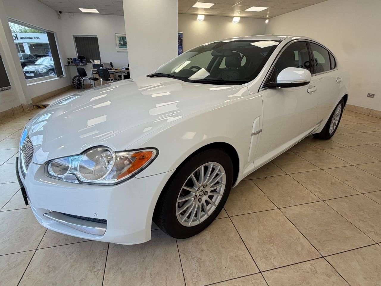 2010 JAGUAR XF 2010 JAGUAR XF