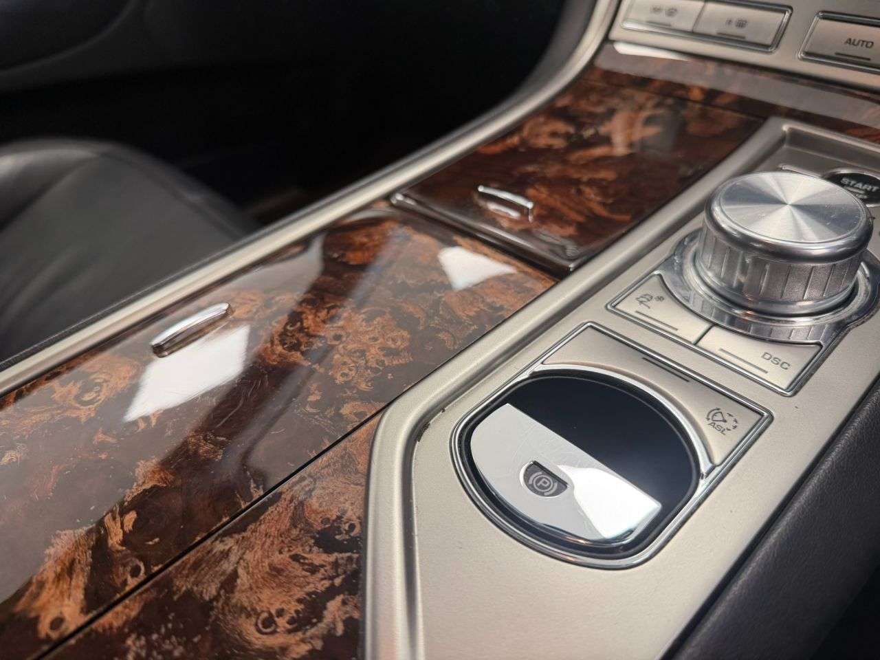 2010 JAGUAR XF 2010 JAGUAR XF