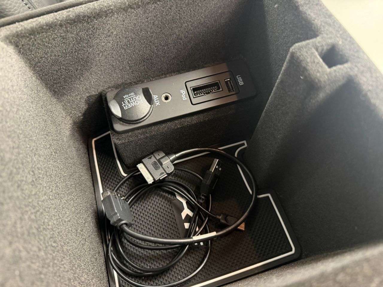 2010 JAGUAR XF 2010 JAGUAR XF