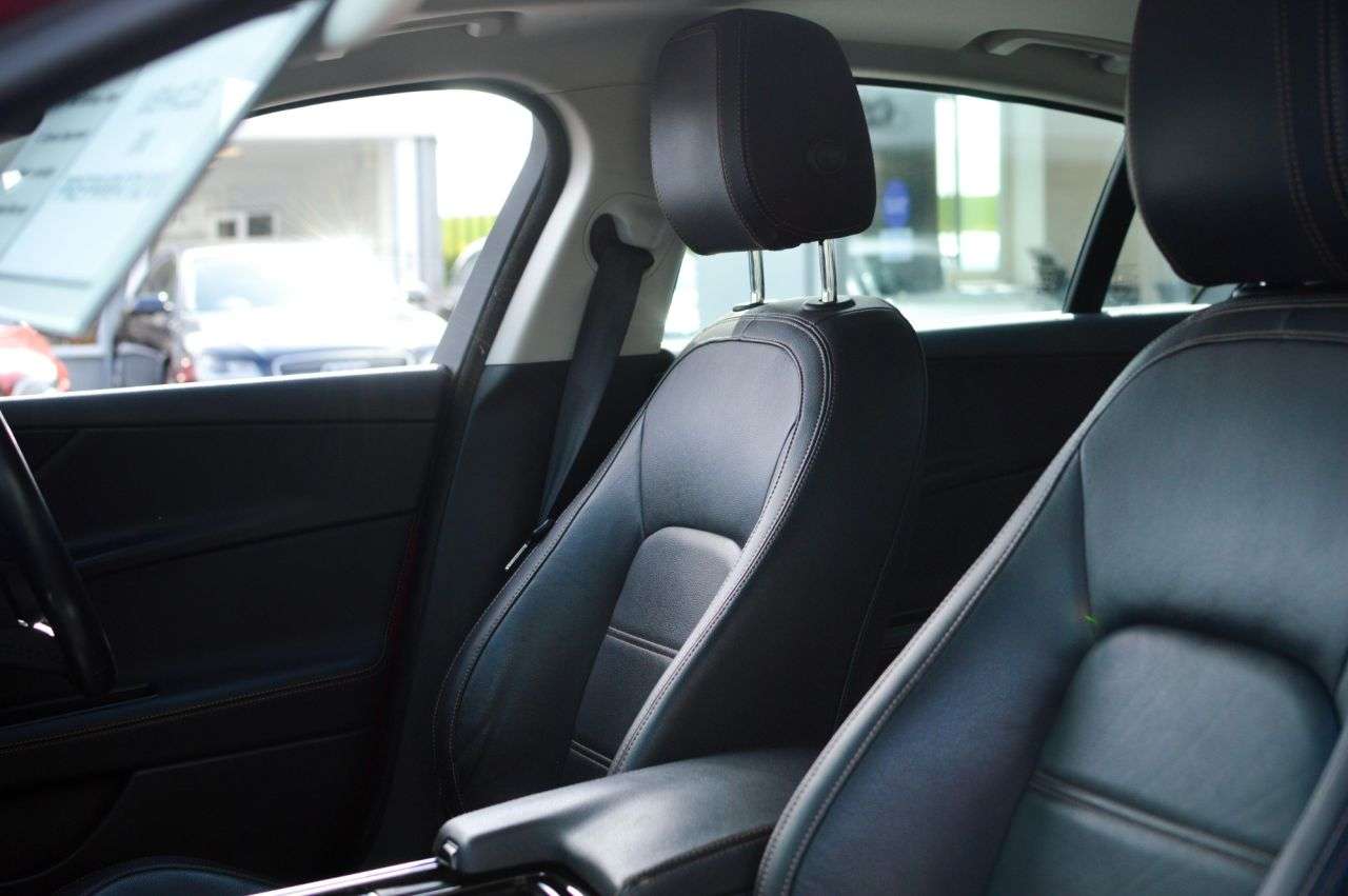 2017 JAGUAR XE 2017 JAGUAR XE