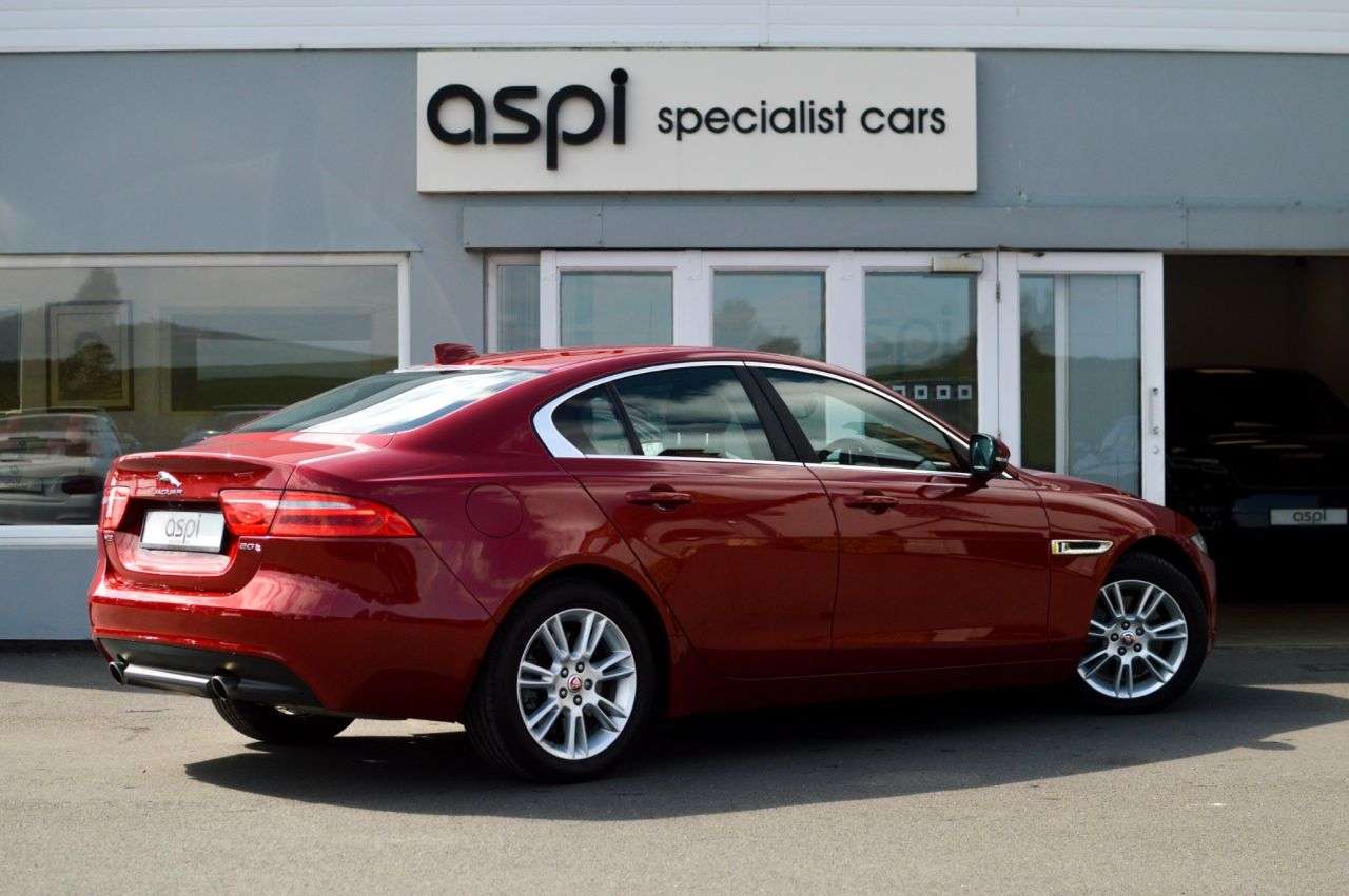 2017 JAGUAR XE 2017 JAGUAR XE