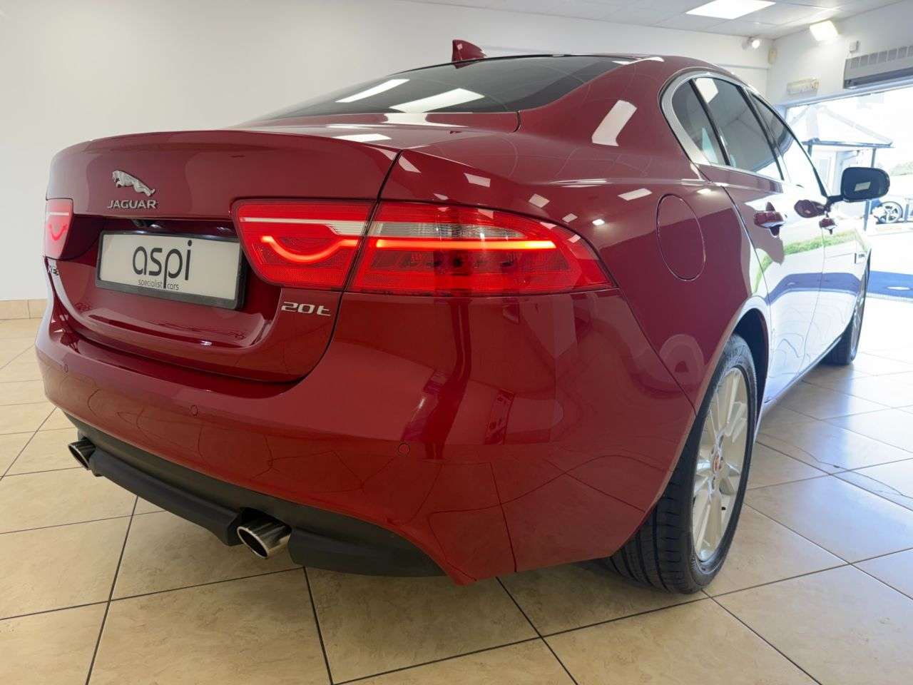 2017 JAGUAR XE 2017 JAGUAR XE