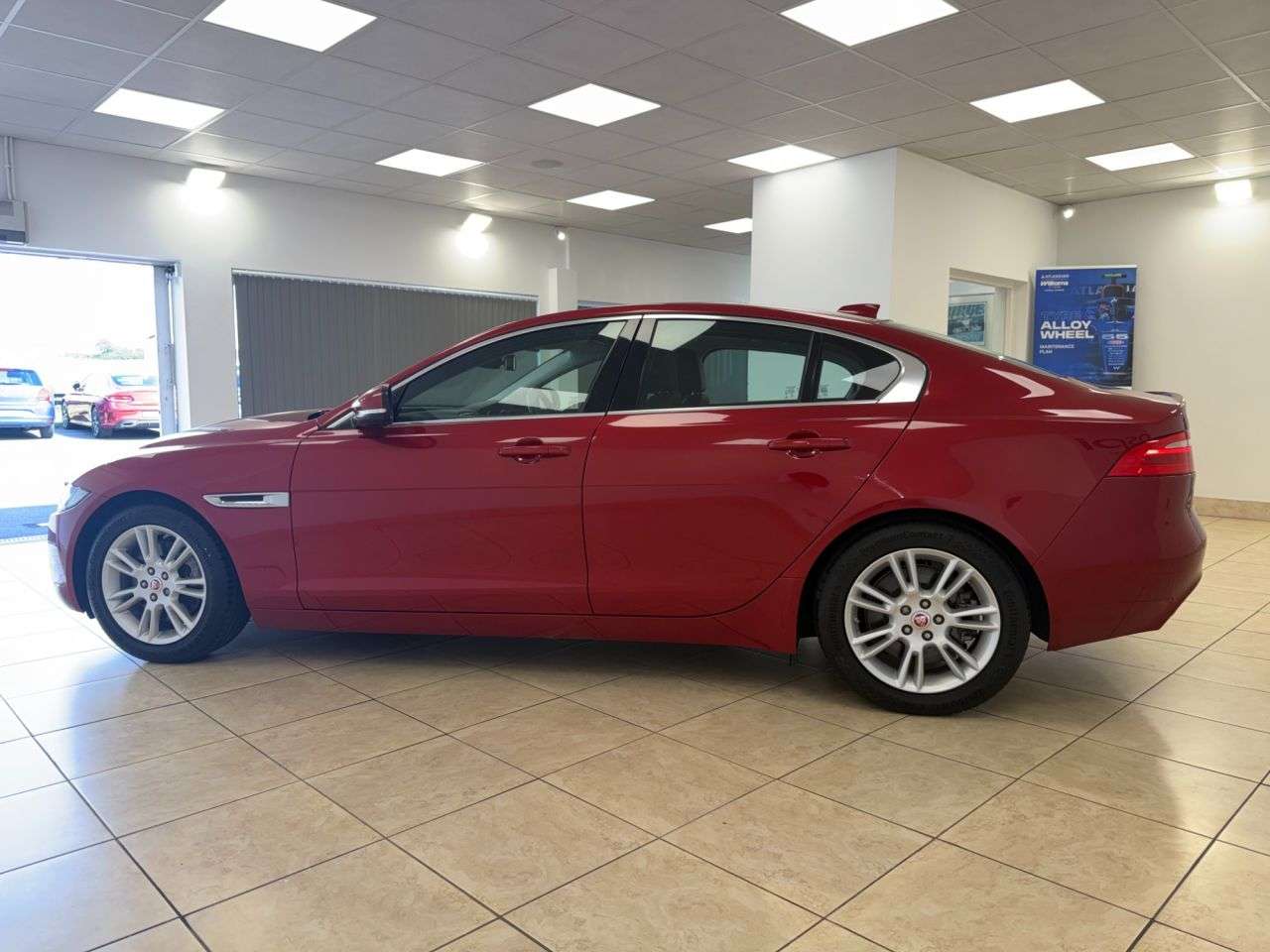2017 JAGUAR XE 2017 JAGUAR XE