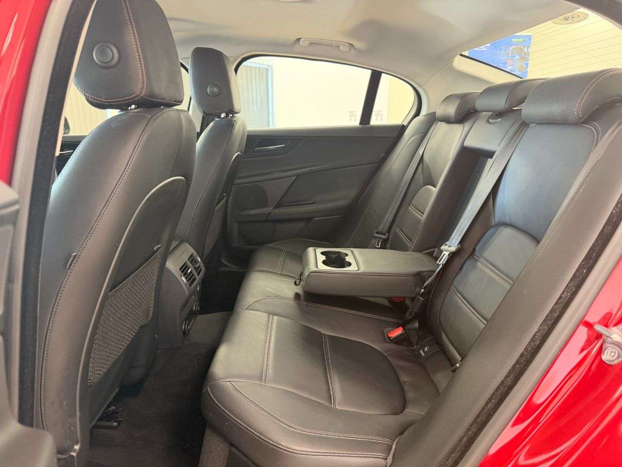 2017 JAGUAR XE 2017 JAGUAR XE