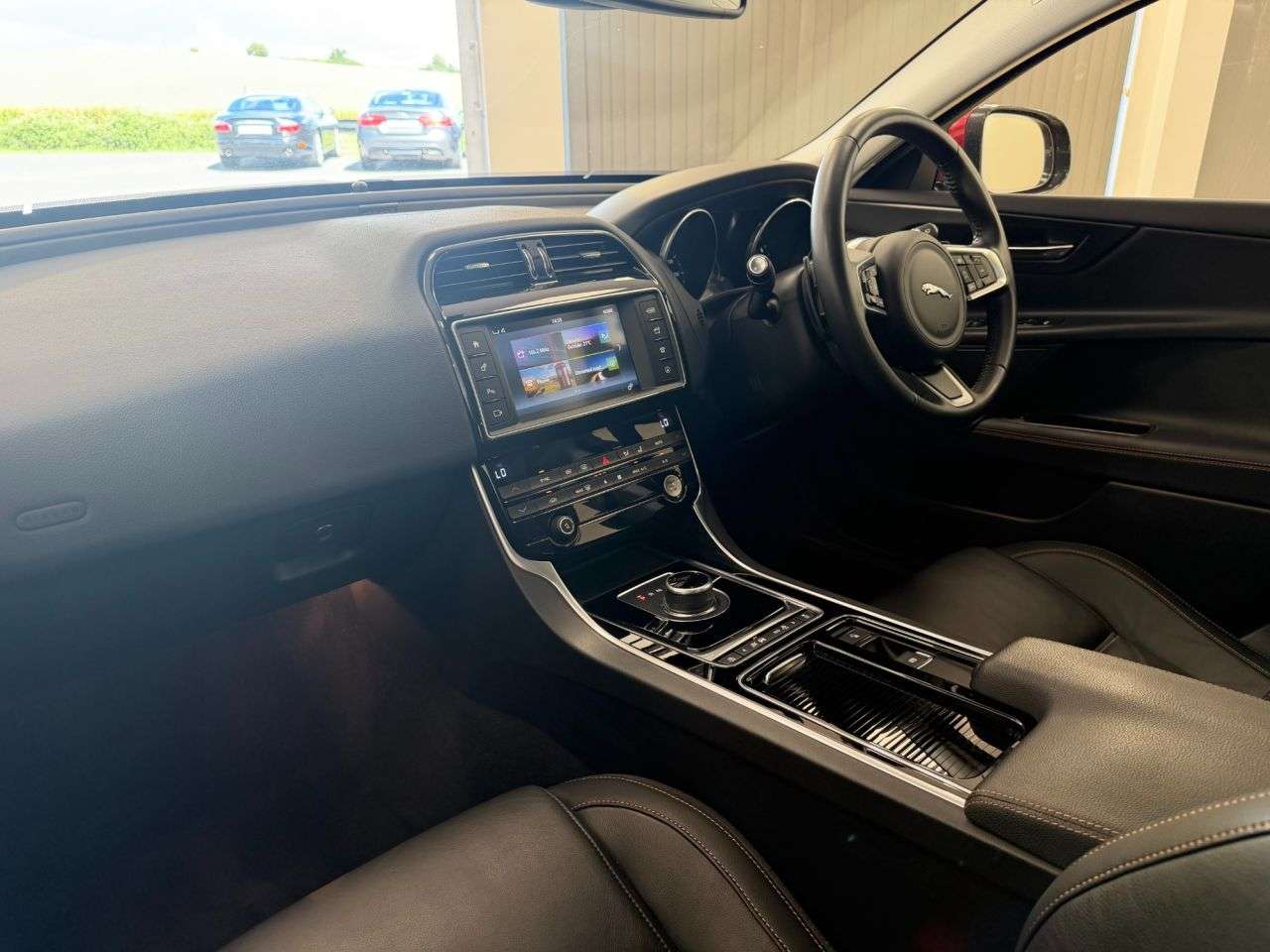 2017 JAGUAR XE 2017 JAGUAR XE