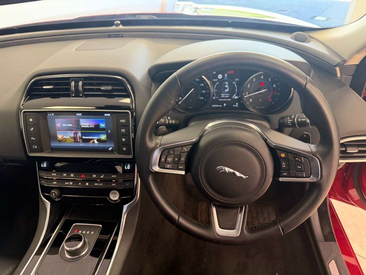2017 JAGUAR XE 2017 JAGUAR XE