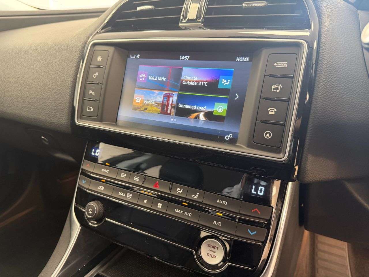 2017 JAGUAR XE 2017 JAGUAR XE