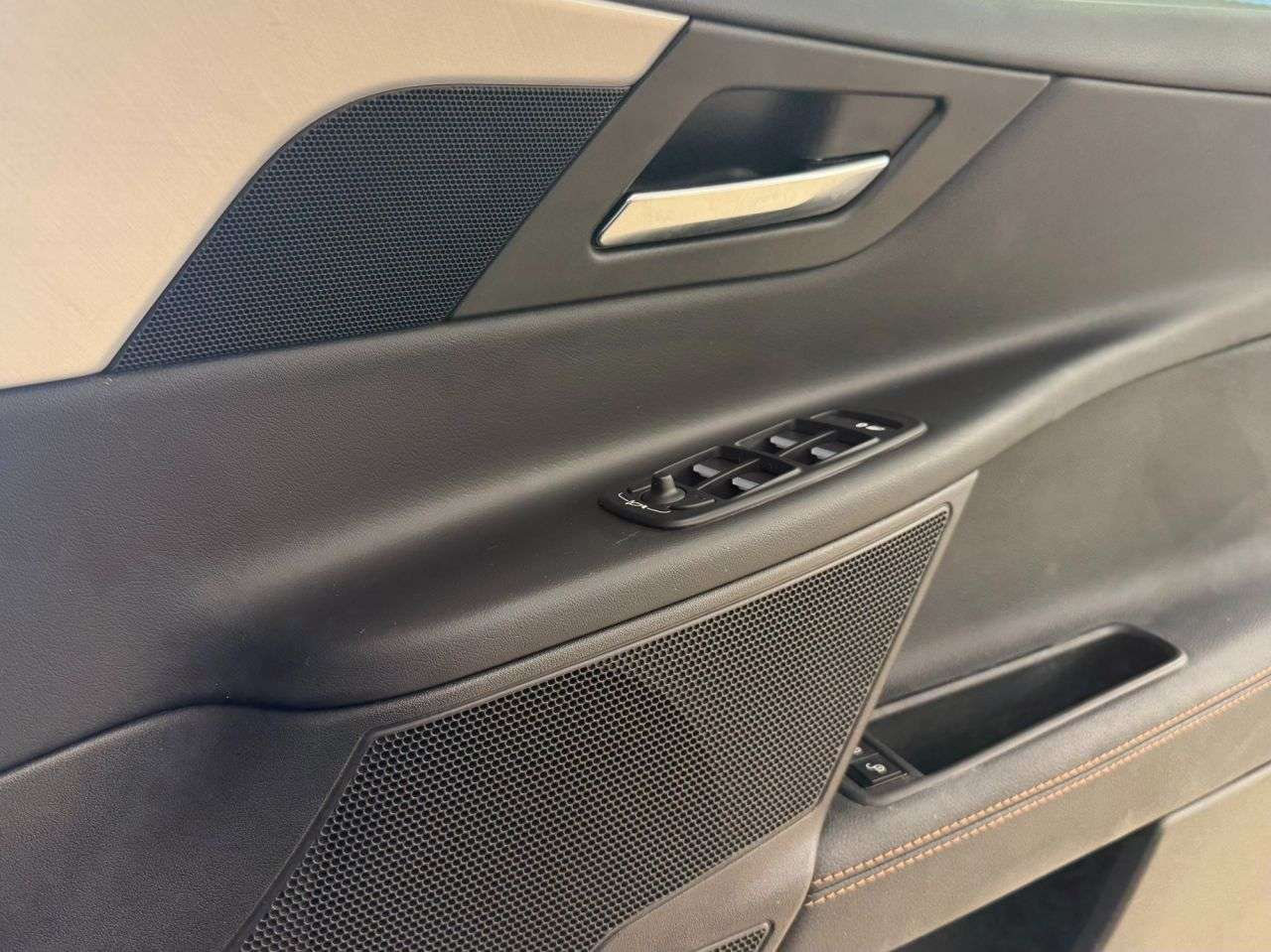 2017 JAGUAR XE 2017 JAGUAR XE