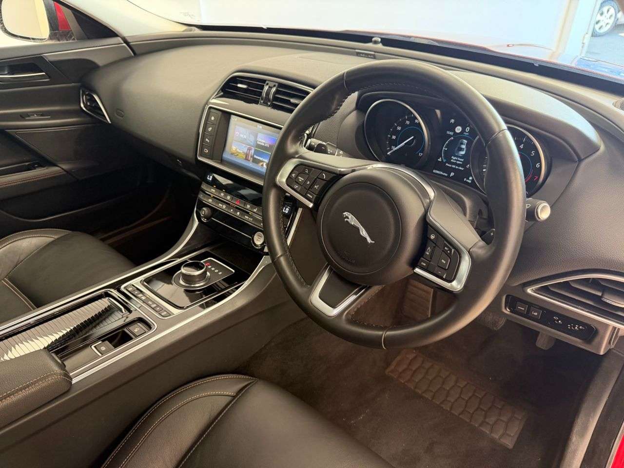 2017 JAGUAR XE 2017 JAGUAR XE