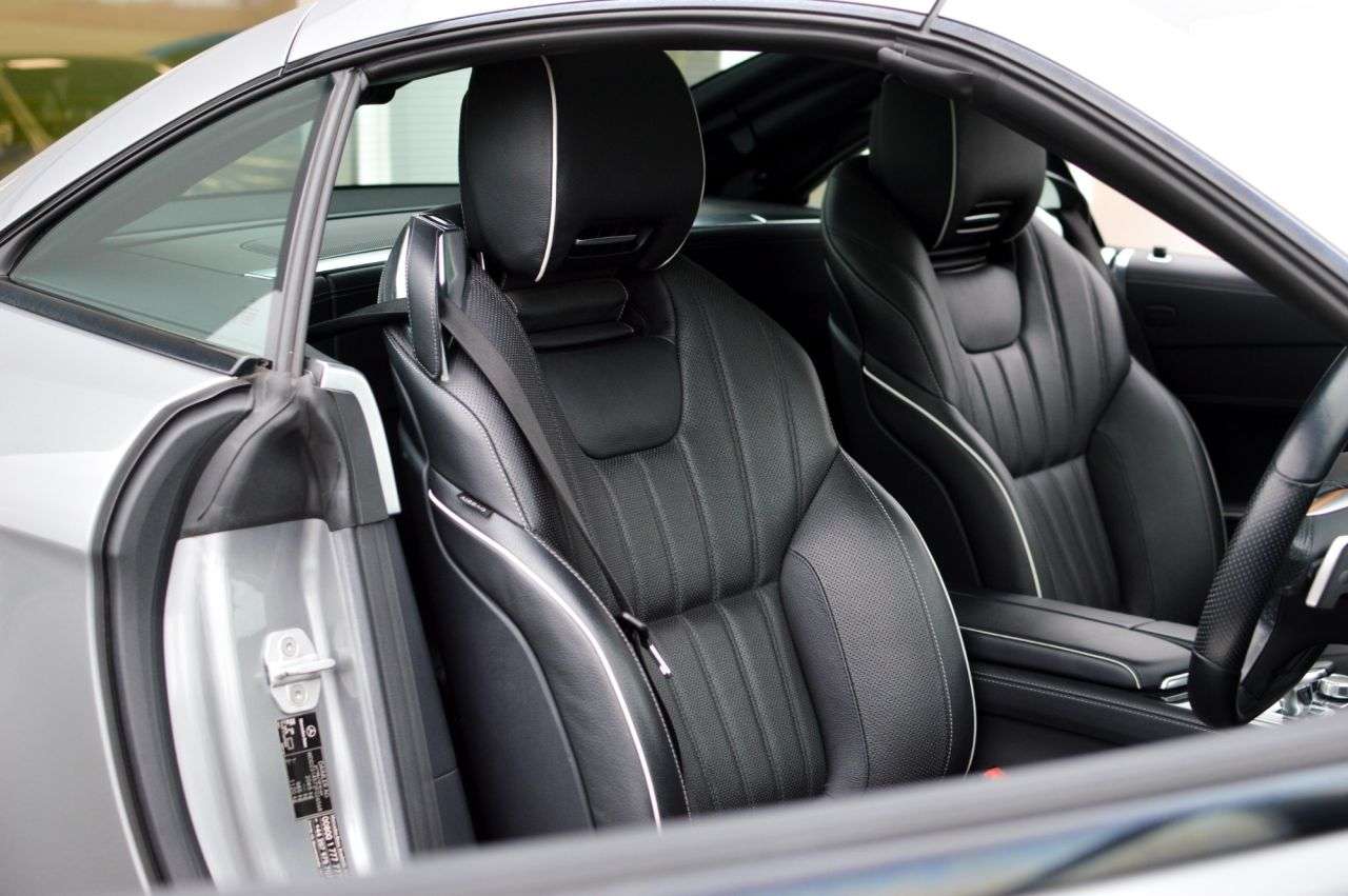 A 2014 MERCEDES-BENZ SL 3.5 SL350 AMG Sport Convertible 2dr Petrol G-Tronic Euro 5 (s/s) (306 ps) F A 2014 MERCEDES-BENZ SL 3.5 SL350 AMG Sport Convertible 2dr Petrol G-Tronic Euro 5 (s/s) (306 ps) F