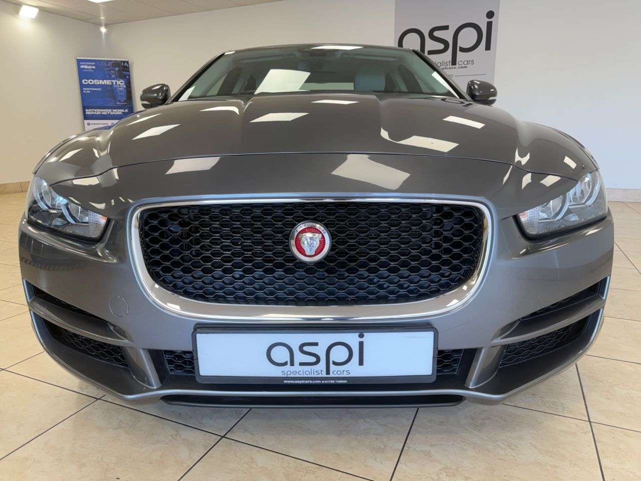 A 2018 JAGUAR XE 2.0i Prestige Saloon 4dr Petrol Auto Euro 6 (s/s) (250 ps) MEDIA, B/TOOTH, A 2018 JAGUAR XE 2.0i Prestige Saloon 4dr Petrol Auto Euro 6 (s/s) (250 ps) MEDIA, B/TOOTH,