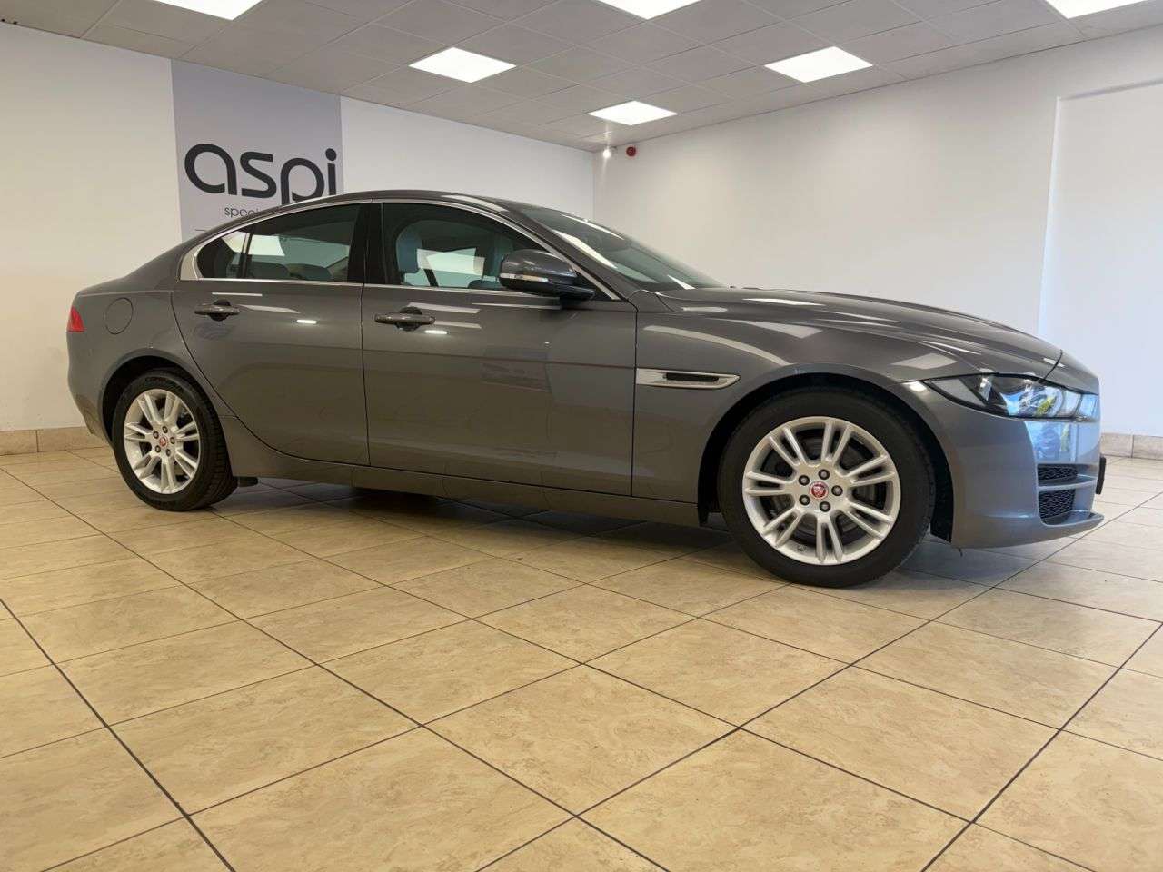 2018 JAGUAR XE 2018 JAGUAR XE