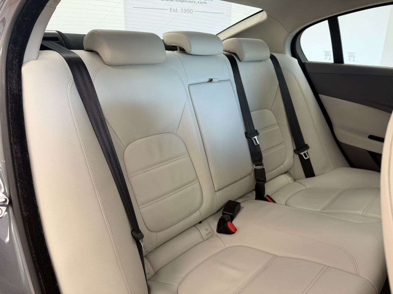 2018 JAGUAR XE 2018 JAGUAR XE